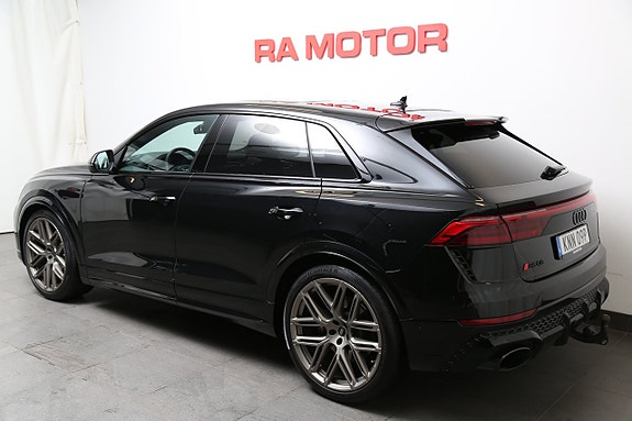 Audi RS Q8 3 of 5