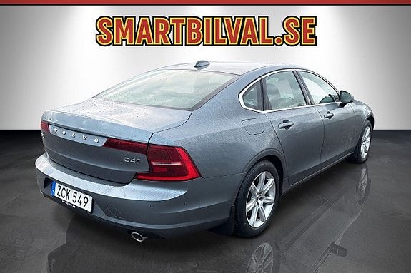 Volvo S90 14 of 30