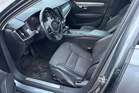 Volvo S90 17 of 30