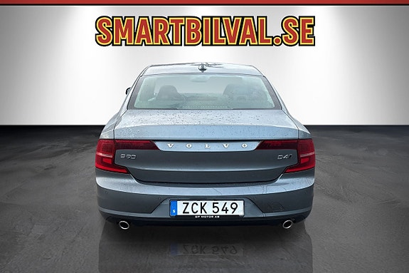Volvo S90 13 of 30