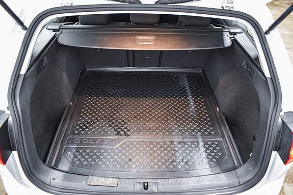 Volkswagen Golf VII 12 of 22