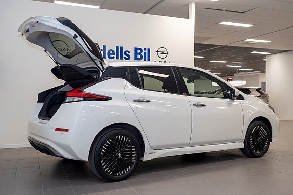 Nissan Leaf 5 of 5