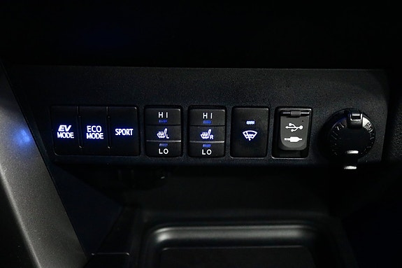 Toyota RAV4 16 of 19