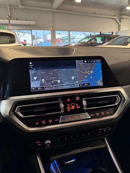 BMW 330e 12 of 18