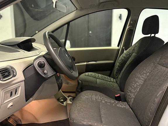 Renault Modus 7 of 16