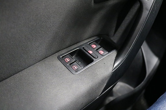 Volkswagen Polo 13 of 15