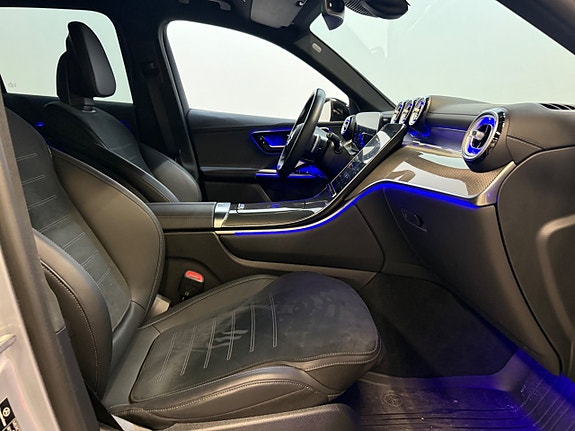 Mercedes-Benz GLC300 de 7 of 17