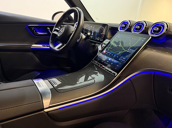 Mercedes-Benz GLC300 de 8 of 17