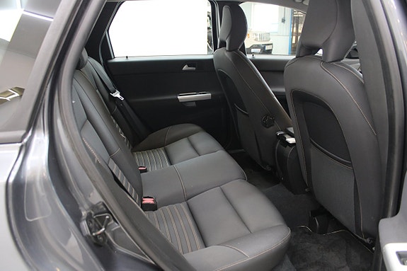 Volvo V50 9 of 11