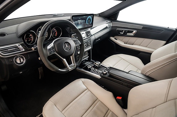 Mercedes-Benz E63 10 of 25