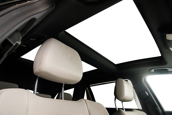 Mercedes-Benz E63 23 of 25