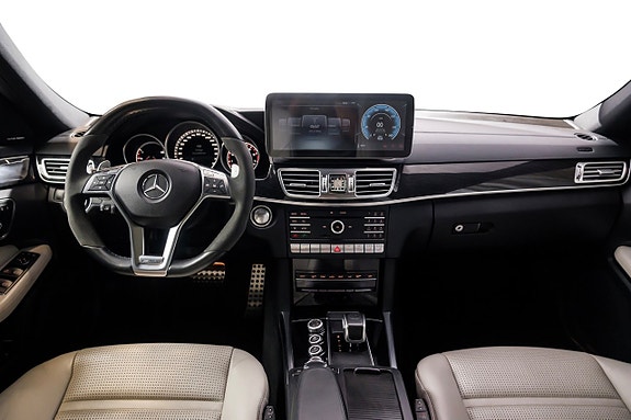 Mercedes-Benz E63 21 of 25