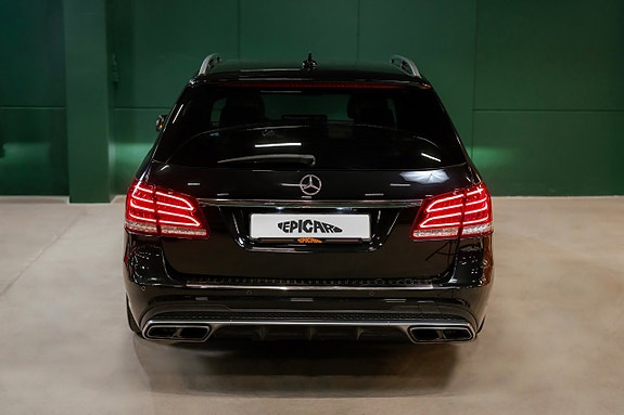 Mercedes-Benz E63 8 of 25