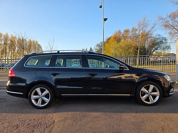 Volkswagen Passat 2 of 5