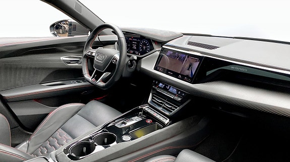 Audi e-tron GT 12 of 14