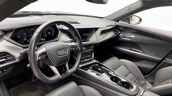 Audi e-tron GT 7 of 14