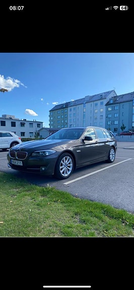 BMW 520d 3 of 12