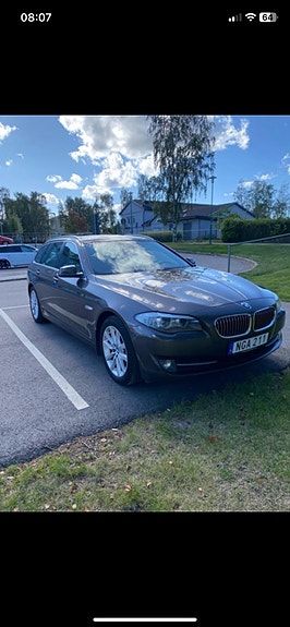 BMW 520d 2 of 12