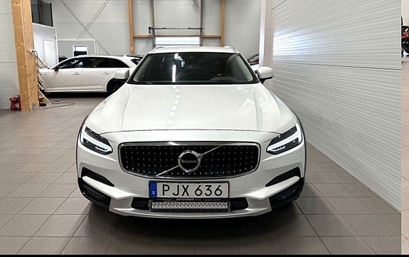 Volvo V90 Cross Country 5 of 5