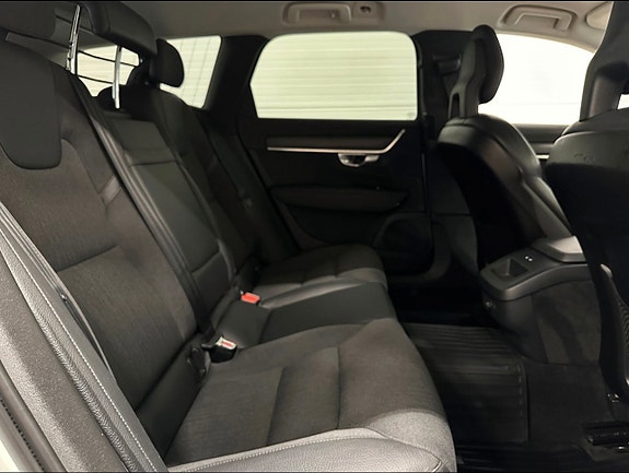 Volvo V90 Cross Country 15 of 16