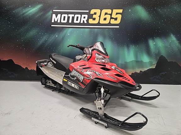 Polaris FST IQ DRAGON • 406 MIL/ FR. 499 KR/MÅN