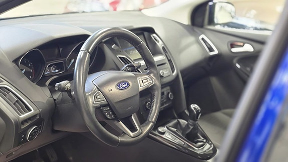 Ford Focus 9 of 20