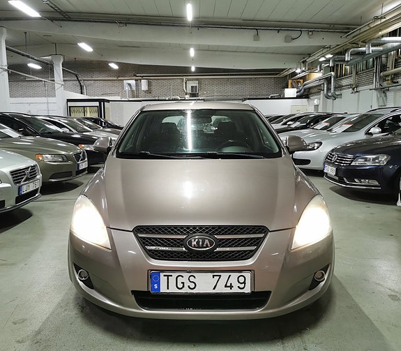 Kia Ceed 5 of 16