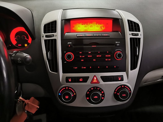 Kia Ceed 16 of 16