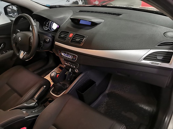 Renault Megane III 10 of 16