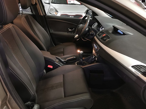 Renault Megane III 9 of 16