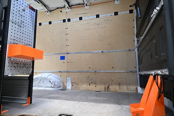 Volkswagen Crafter 17 of 30