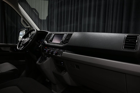Volkswagen Crafter 25 of 30