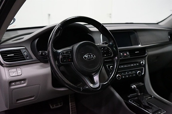 Kia Optima 8 of 22
