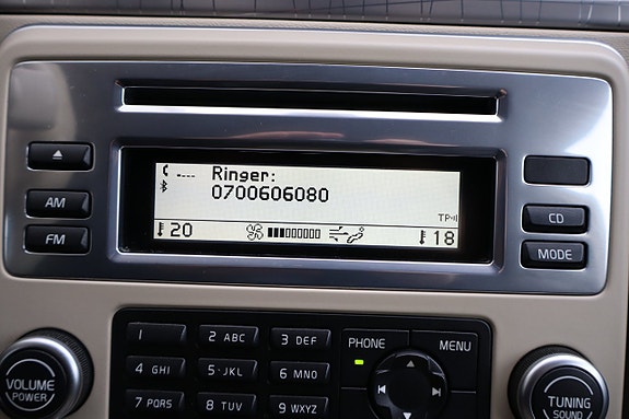 Volvo XC70 15 of 27