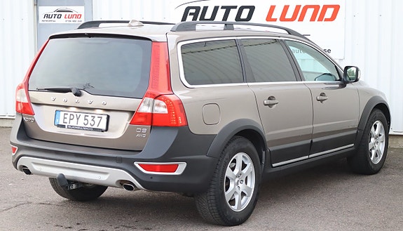 Volvo XC70 3 of 27