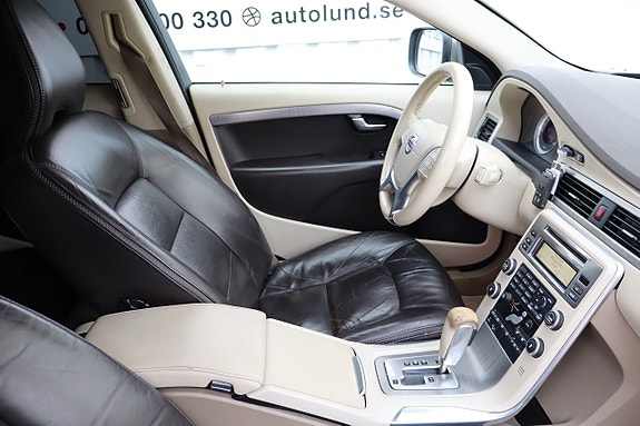 Volvo XC70 9 of 27