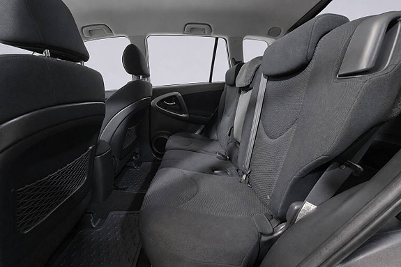 Toyota RAV4 21 of 21