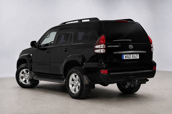 Toyota Land Cruiser 5 of 30