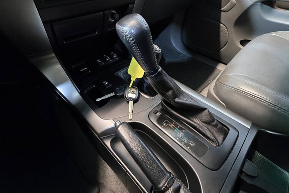 Toyota Land Cruiser 25 of 30