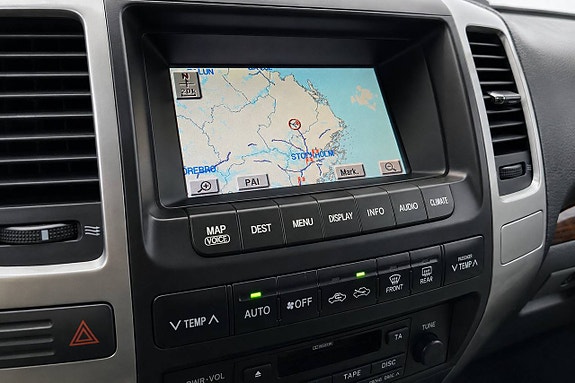 Toyota Land Cruiser 29 of 30