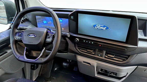 Ford Custom 4 of 12