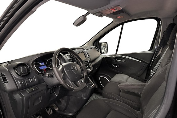 Opel Vivaro 9 of 17