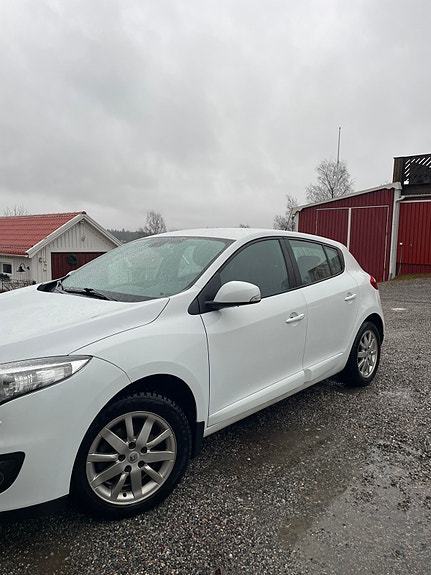 Renault Megane 2 of 12