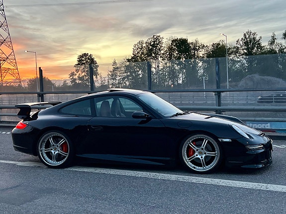 Porsche 911 Carrera S 5 of 5