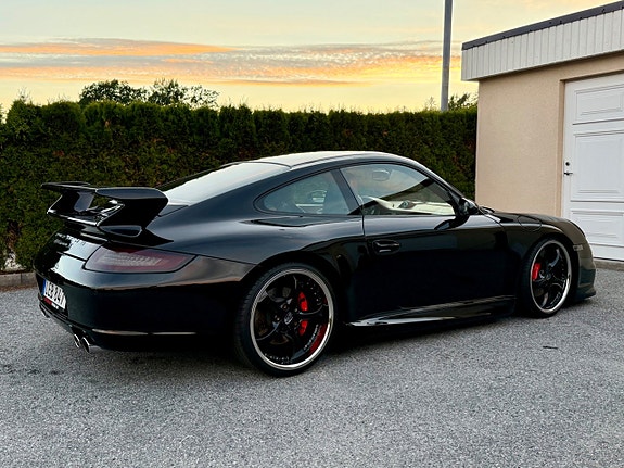 Porsche 911 Carrera S 5 of 5
