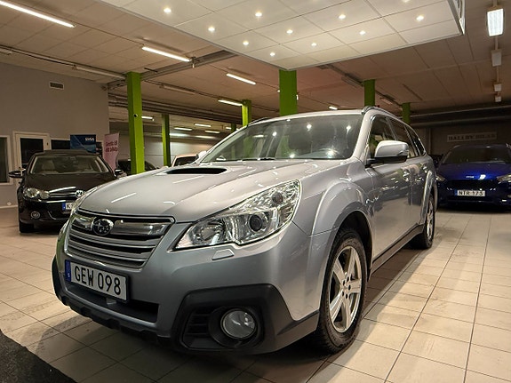 Subaru Outback 3 of 5