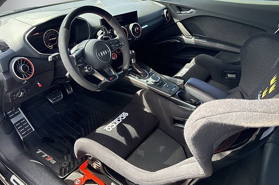 Audi TT RS 10 of 12