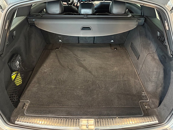 Mercedes-Benz E220 d 24 of 24
