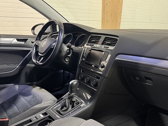 Volkswagen Golf Alltrack 7 of 30