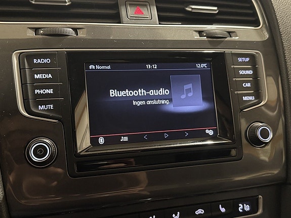 Volkswagen Golf Alltrack 18 of 30